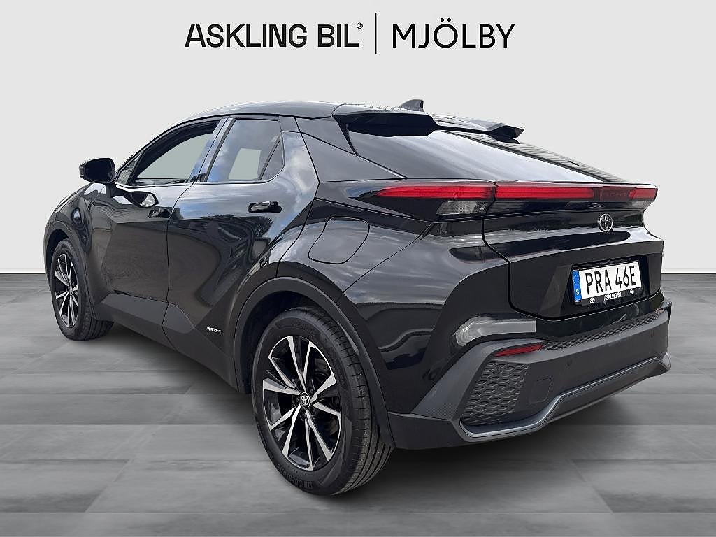 Toyota C-HR 2024 - miniatyr 3
