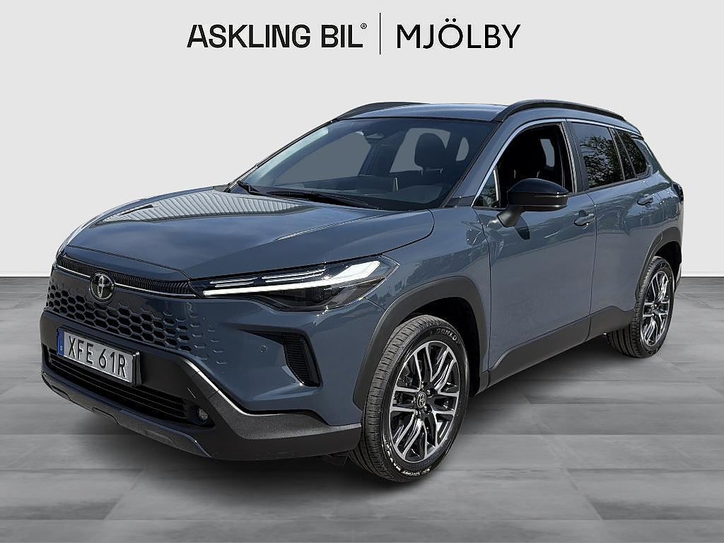 Toyota Corolla Cross 2,0 Hybrid AWD-i Style Nya Modellen