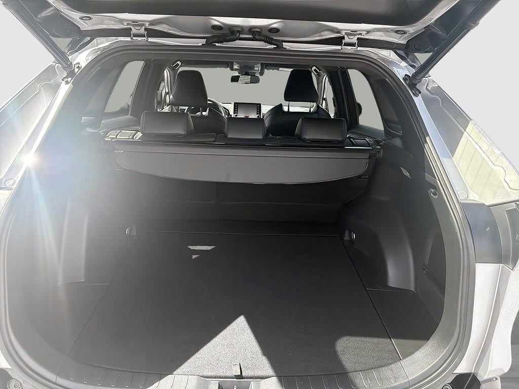 Toyota RAV4 2021 - miniatyr 11
