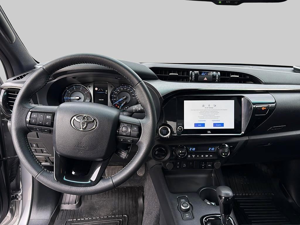 Toyota Hilux 2025 - miniatyr 8