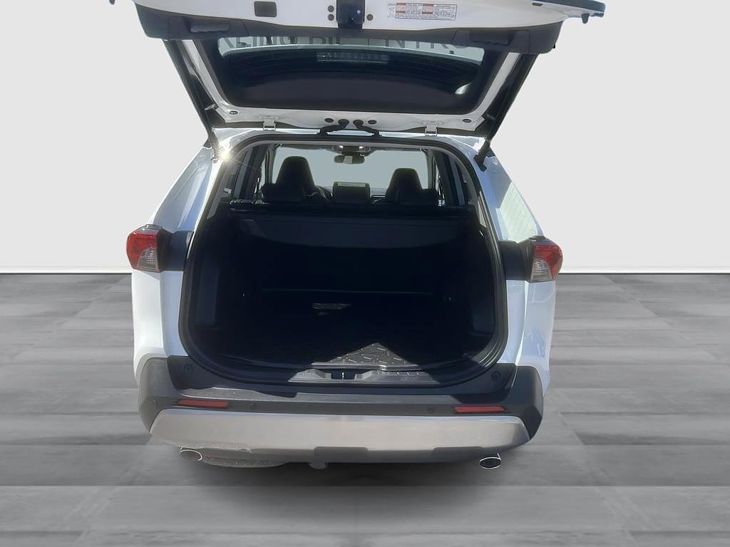 Toyota RAV4 2025 - miniatyr 10