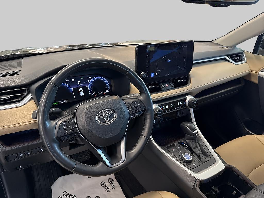 Toyota RAV4 2024 - miniatyr 9