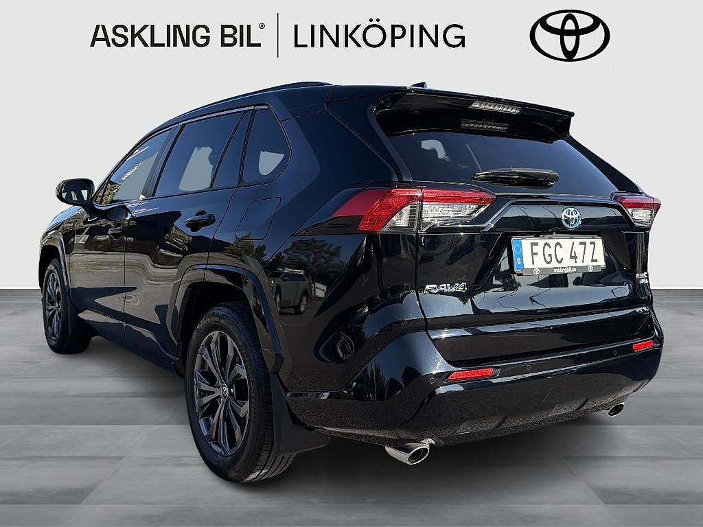 Toyota RAV4 2021 - miniatyr 3