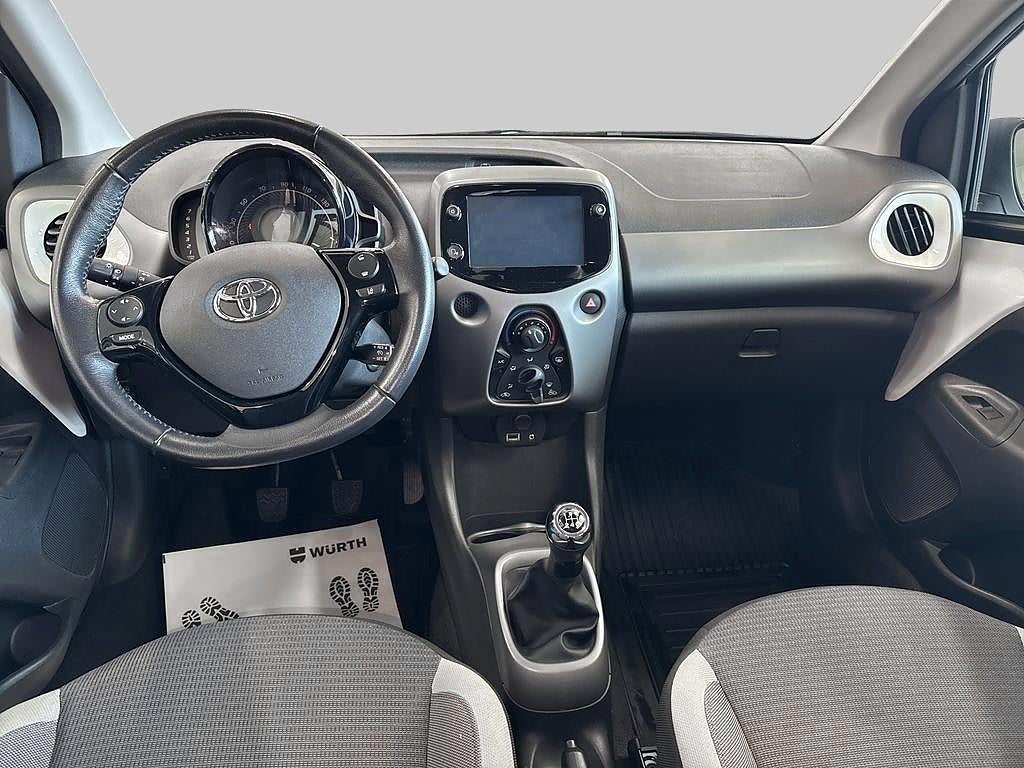 Toyota Aygo 2021 - miniatyr 9