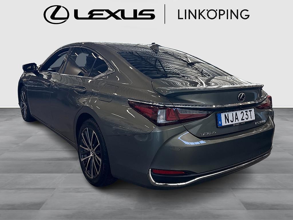 Lexus ES 2023 - miniatyr 2