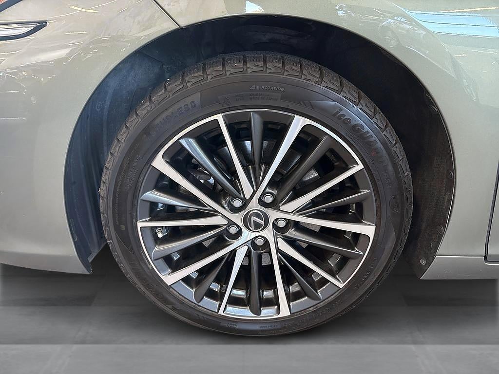 Lexus ES 2023 - miniatyr 11