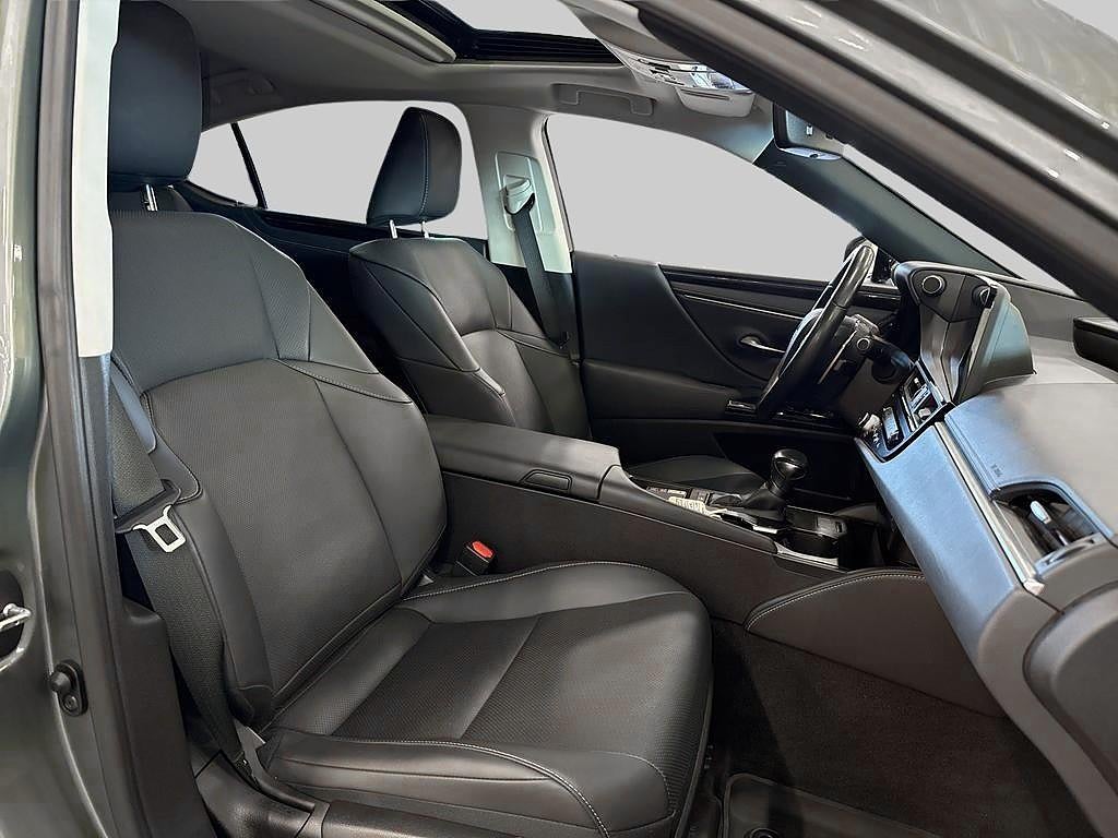 Lexus ES 2023 - miniatyr 6
