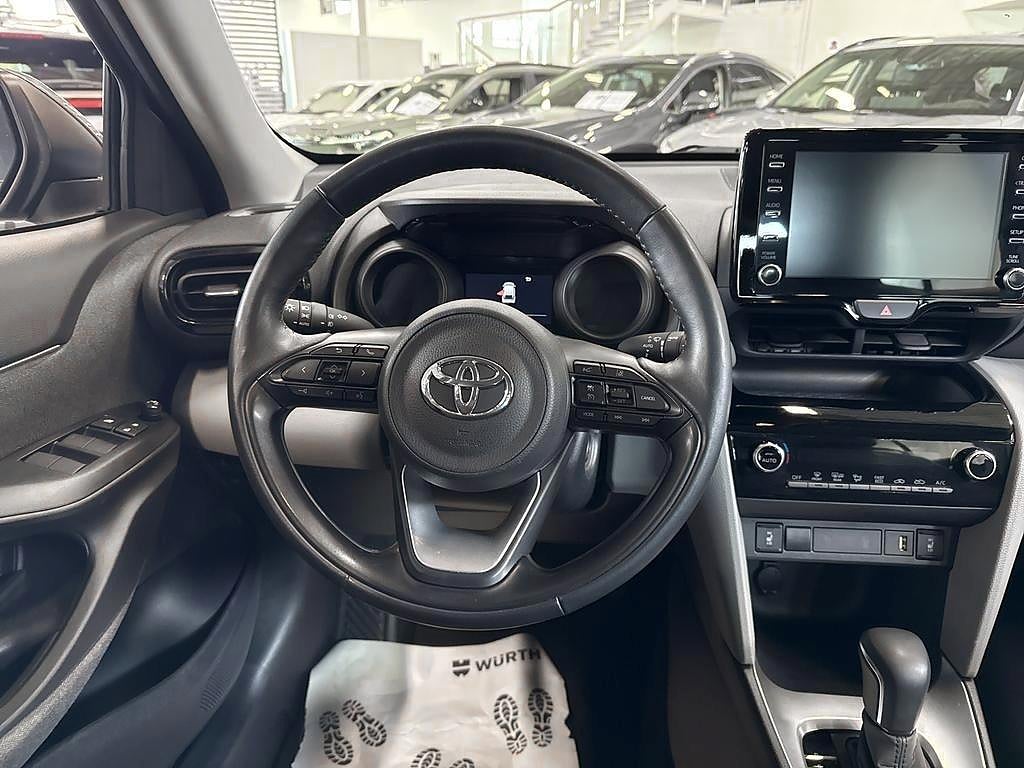 Toyota Yaris Cross 2022 - miniatyr 10