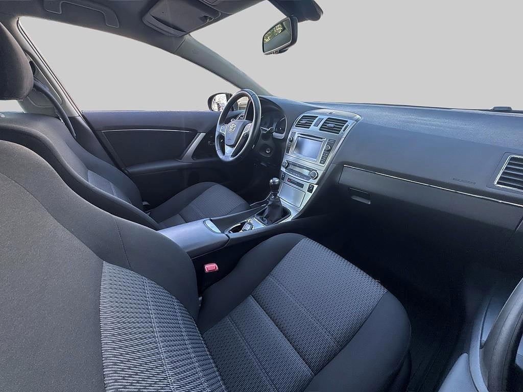 Toyota Avensis 2015 - miniatyr 6