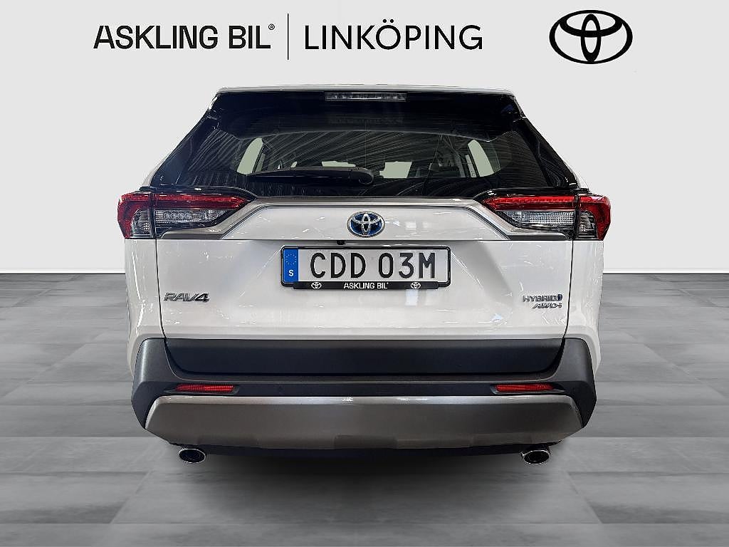 Toyota RAV4 2023 - miniatyr 5