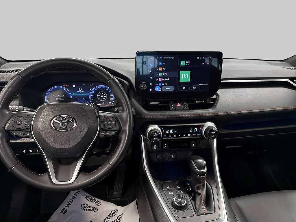 Toyota RAV4 2023 - miniatyr 8
