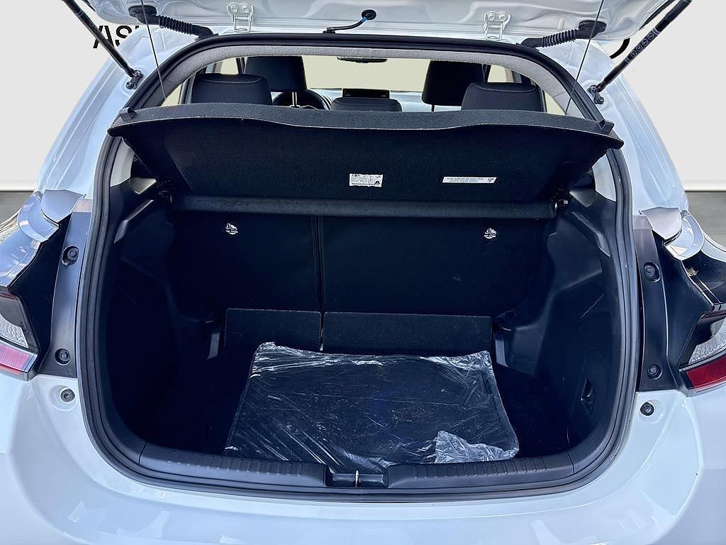 Toyota Yaris 2023 - miniatyr 11