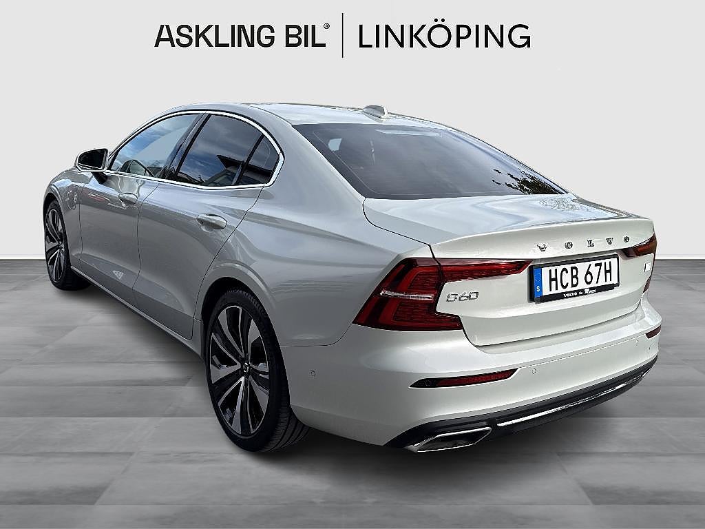 Volvo S60 2021 - miniatyr 2