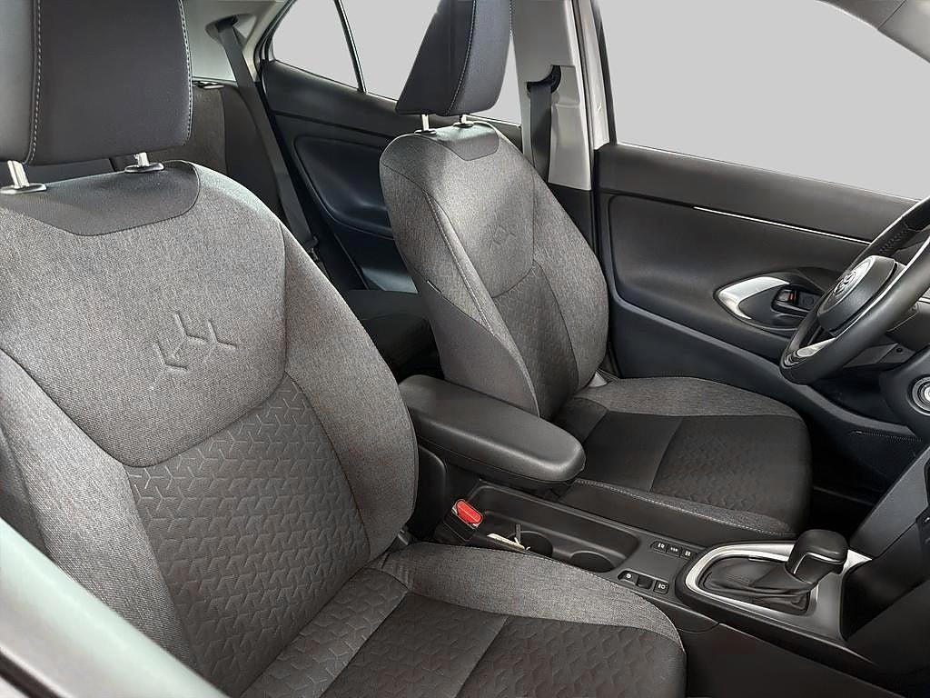 Toyota Yaris Cross 2024 - miniatyr 8
