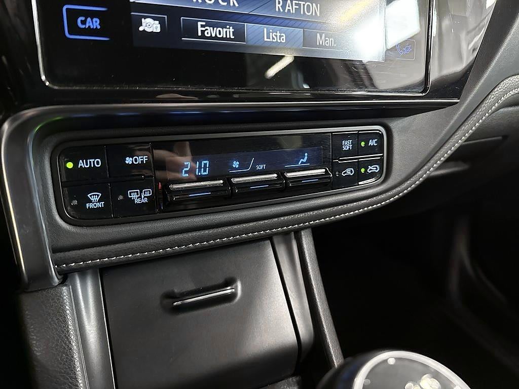 Toyota Auris 2016 - miniatyr 13