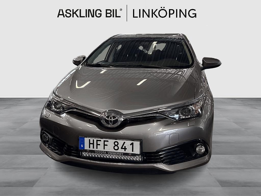 Toyota Auris 2016 - miniatyr 5