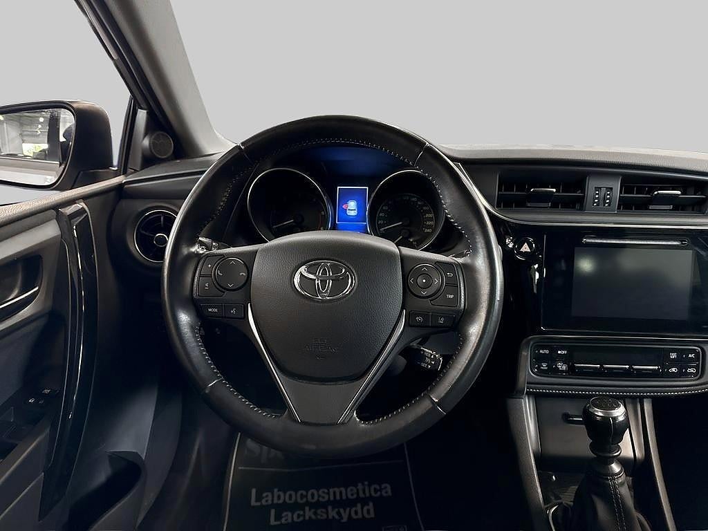 Toyota Auris 2016 - miniatyr 9
