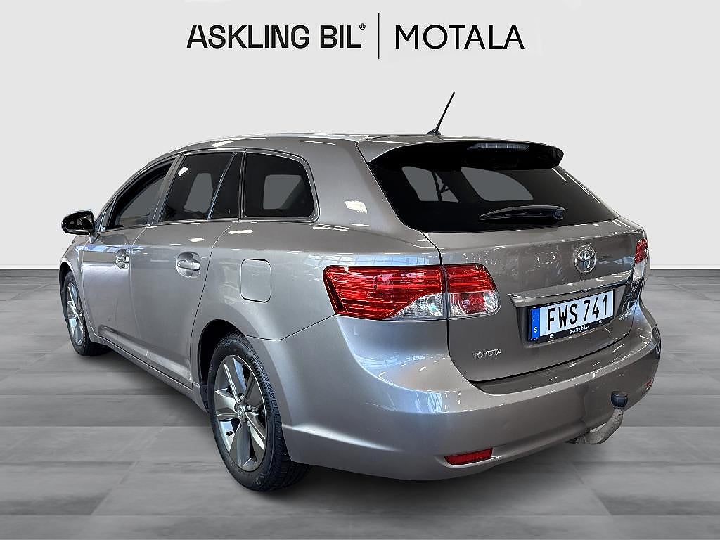 Toyota Avensis 2015 - miniatyr 2