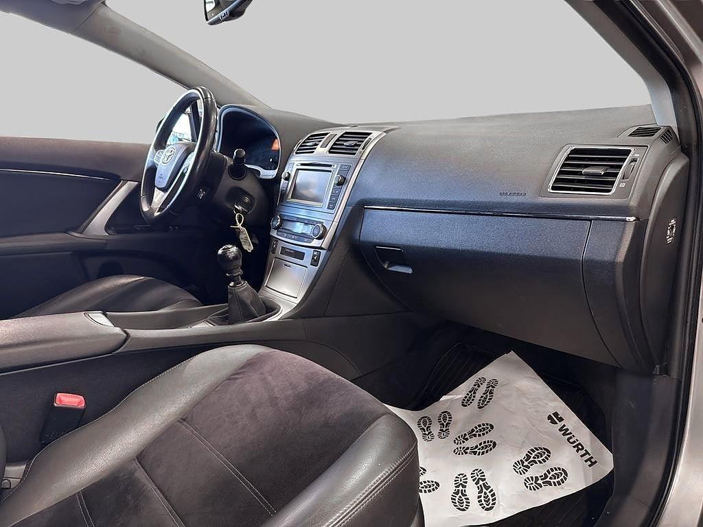 Toyota Avensis 2015 - miniatyr 6