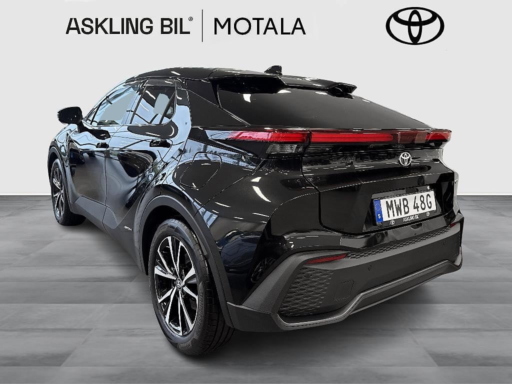 Toyota C-HR 2024 - miniatyr 3