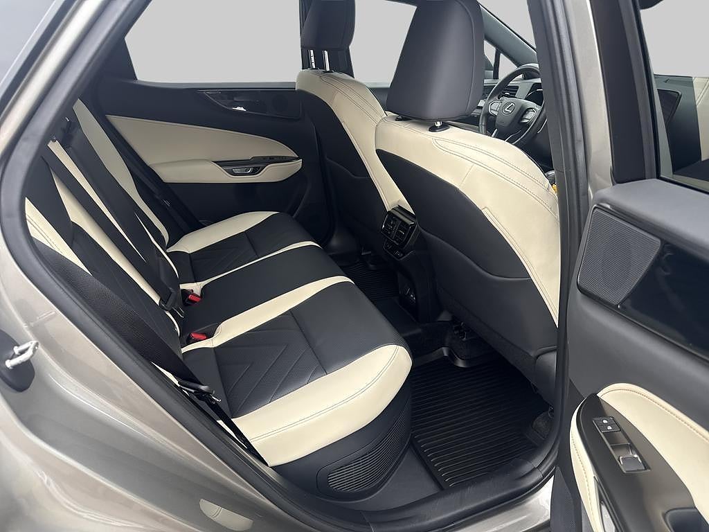Lexus NX 2023 - miniatyr 7
