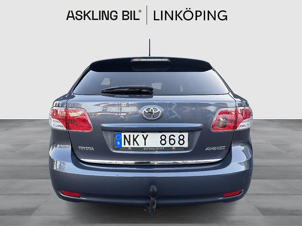 Toyota Avensis 2011 - miniatyr 4