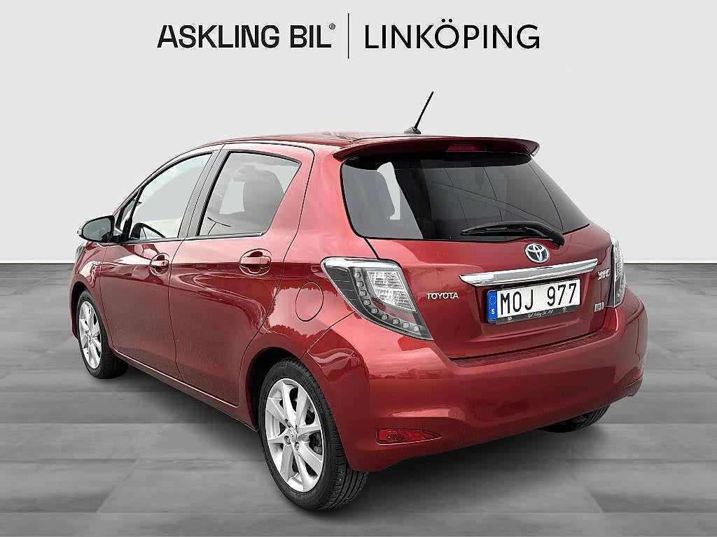Toyota Yaris 2012 - miniatyr 2