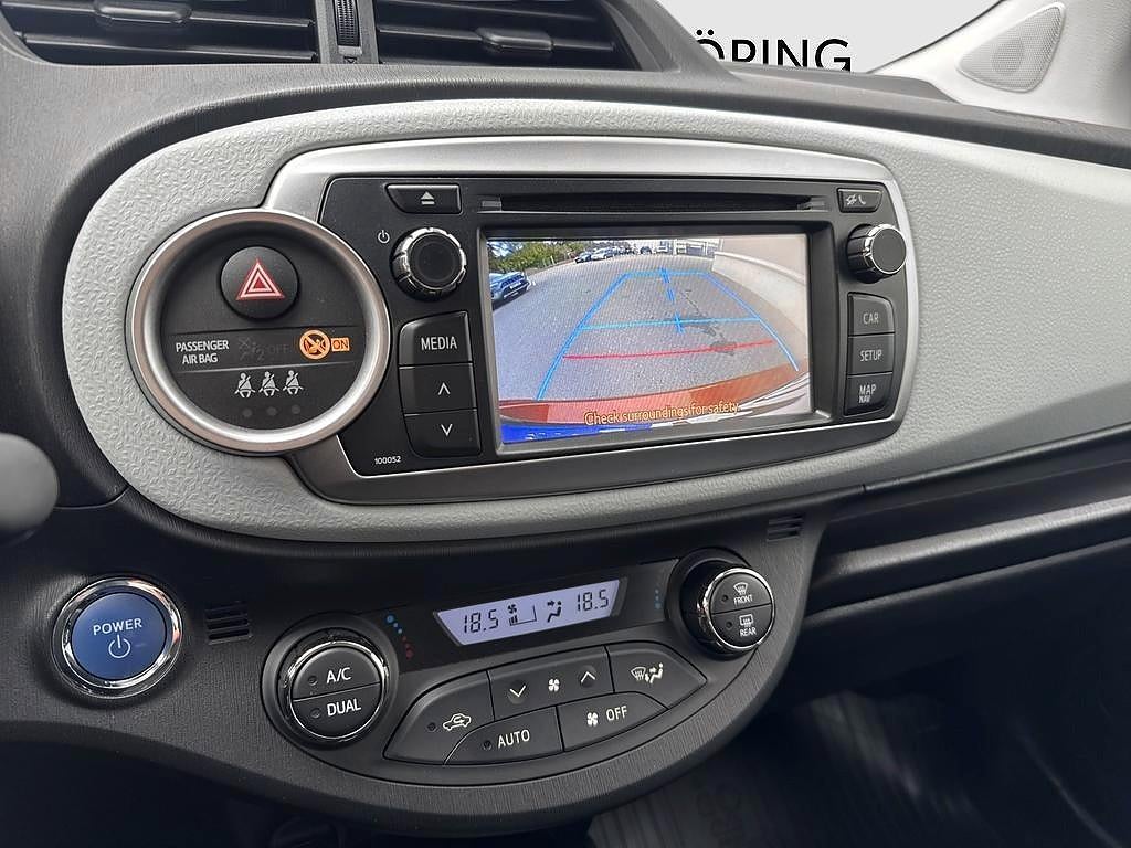 Toyota Yaris 2012 - miniatyr 9