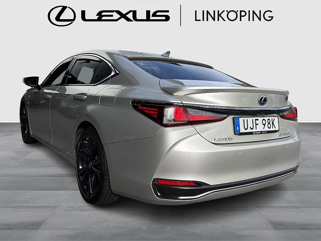 Lexus ES 2019 - miniatyr 2