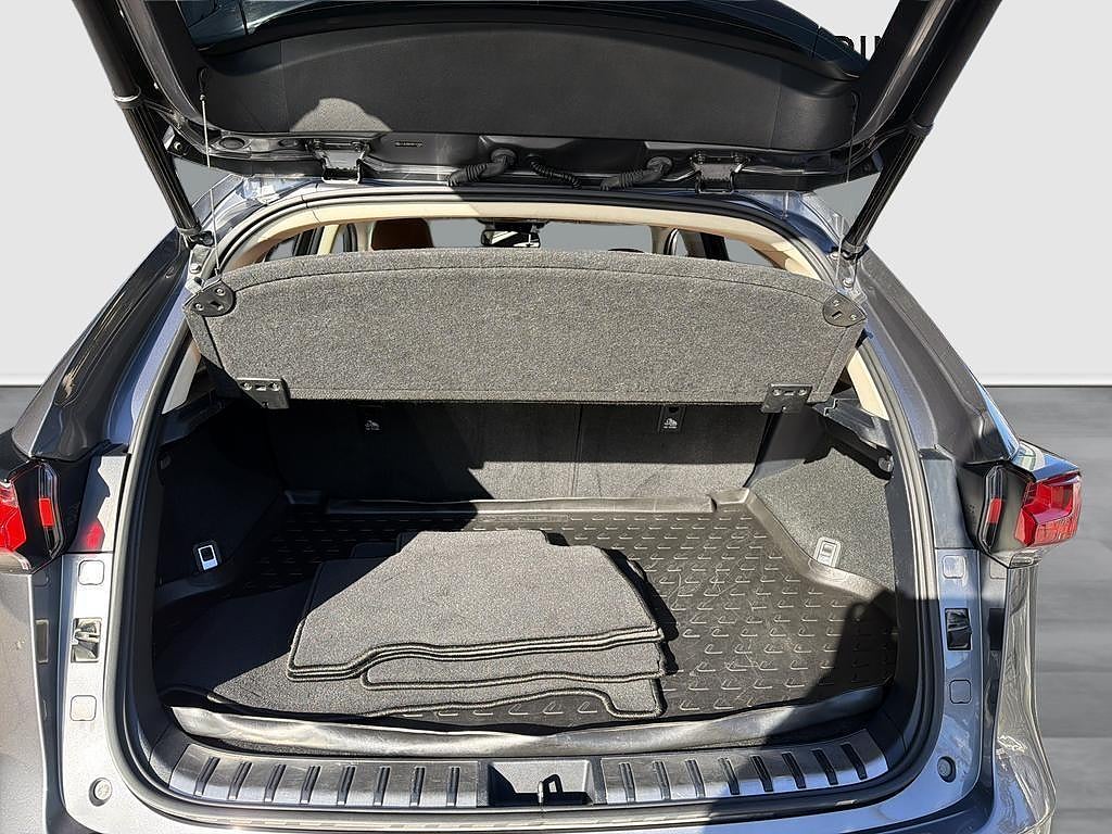 Lexus NX 2019 - miniatyr 10