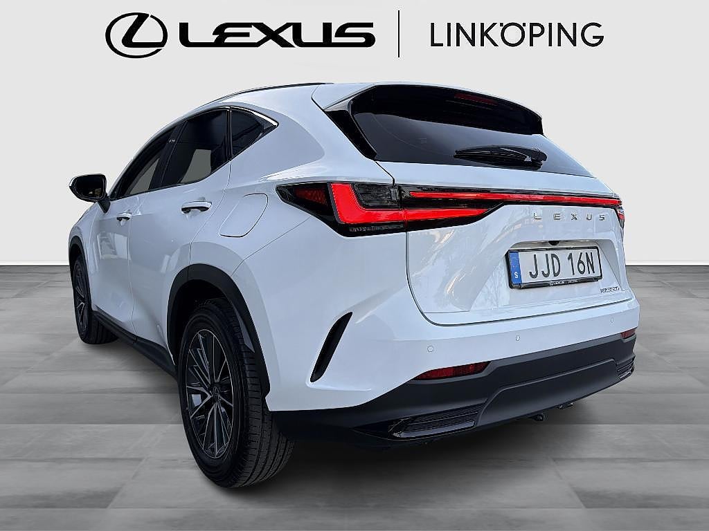 Lexus NX 2025 - miniatyr 2