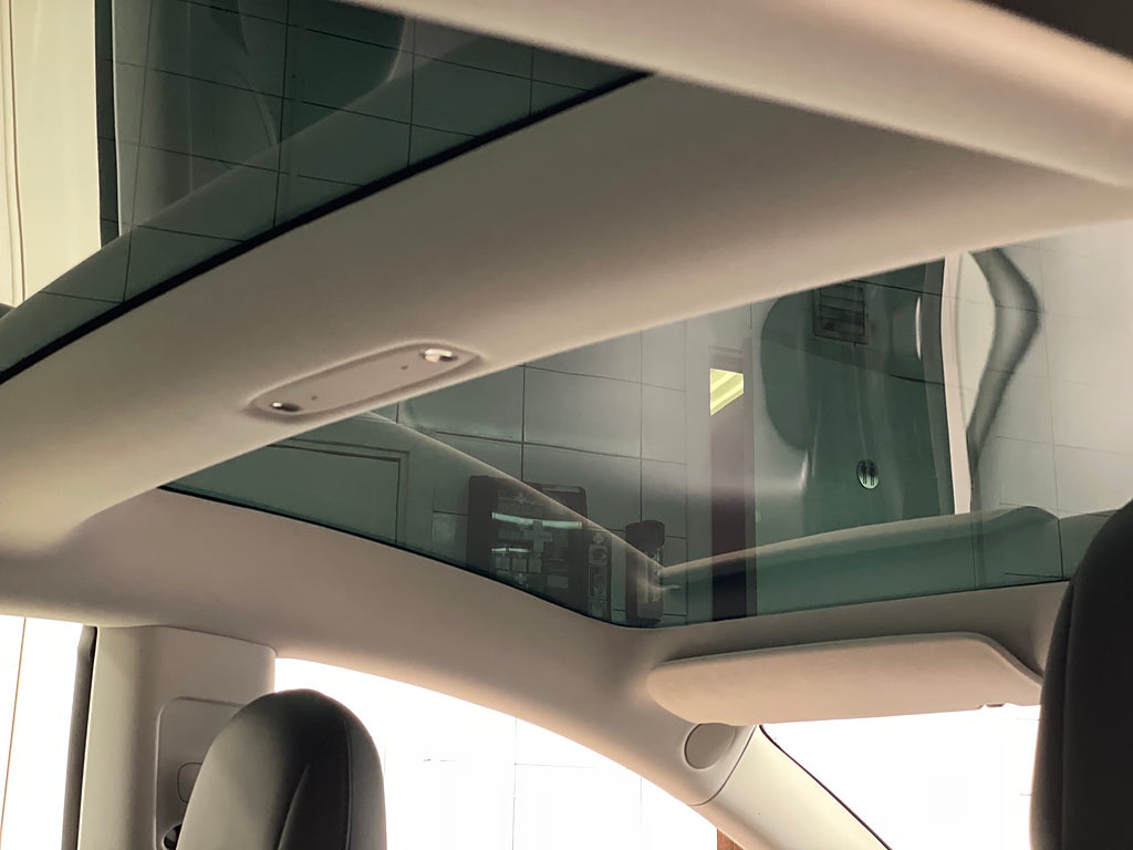 Tesla Model 3 2019 - miniatyr 12
