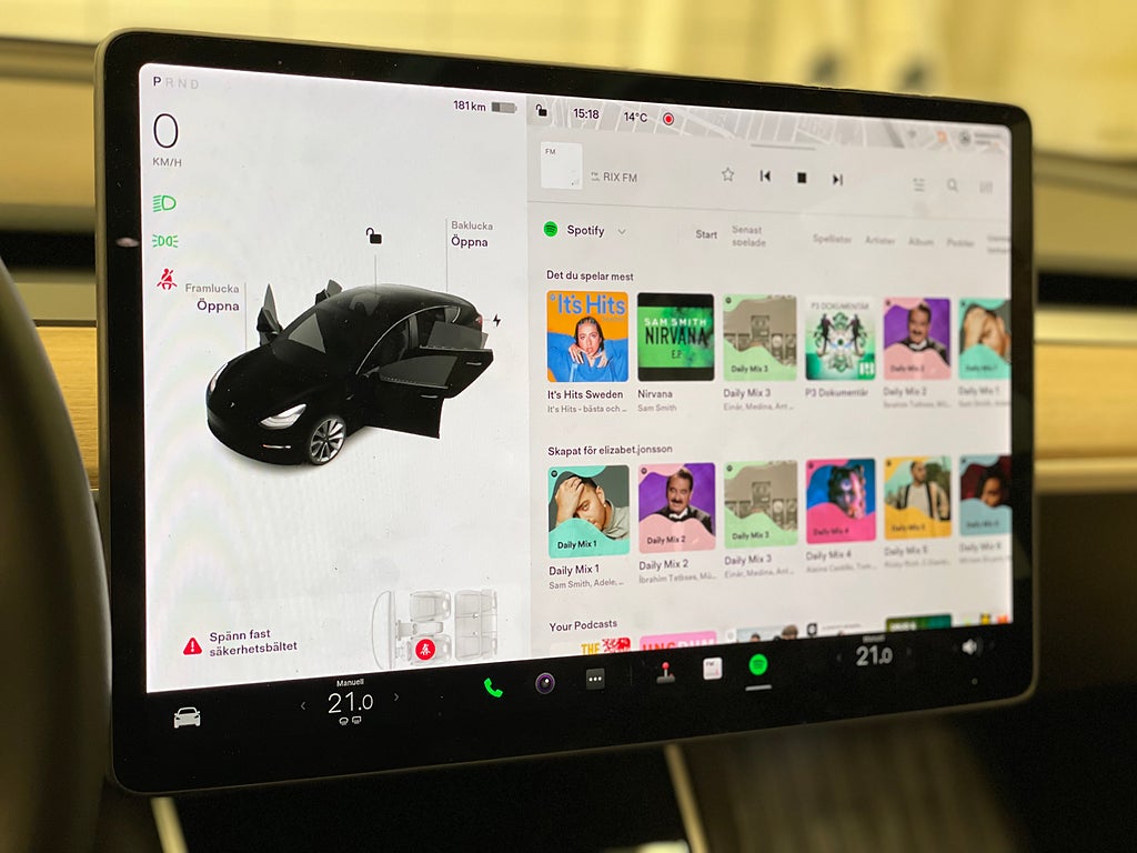 Tesla Model 3 2019 - miniatyr 16