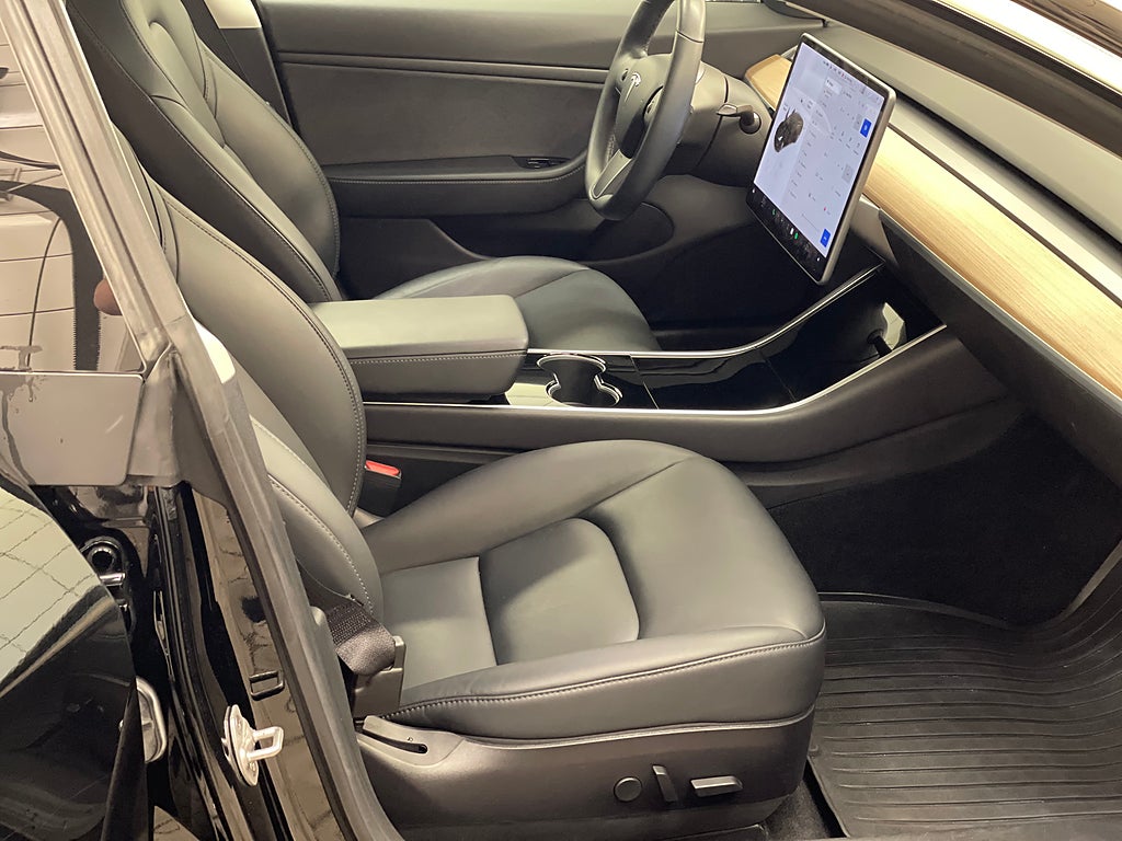 Tesla Model 3 2019 - miniatyr 10