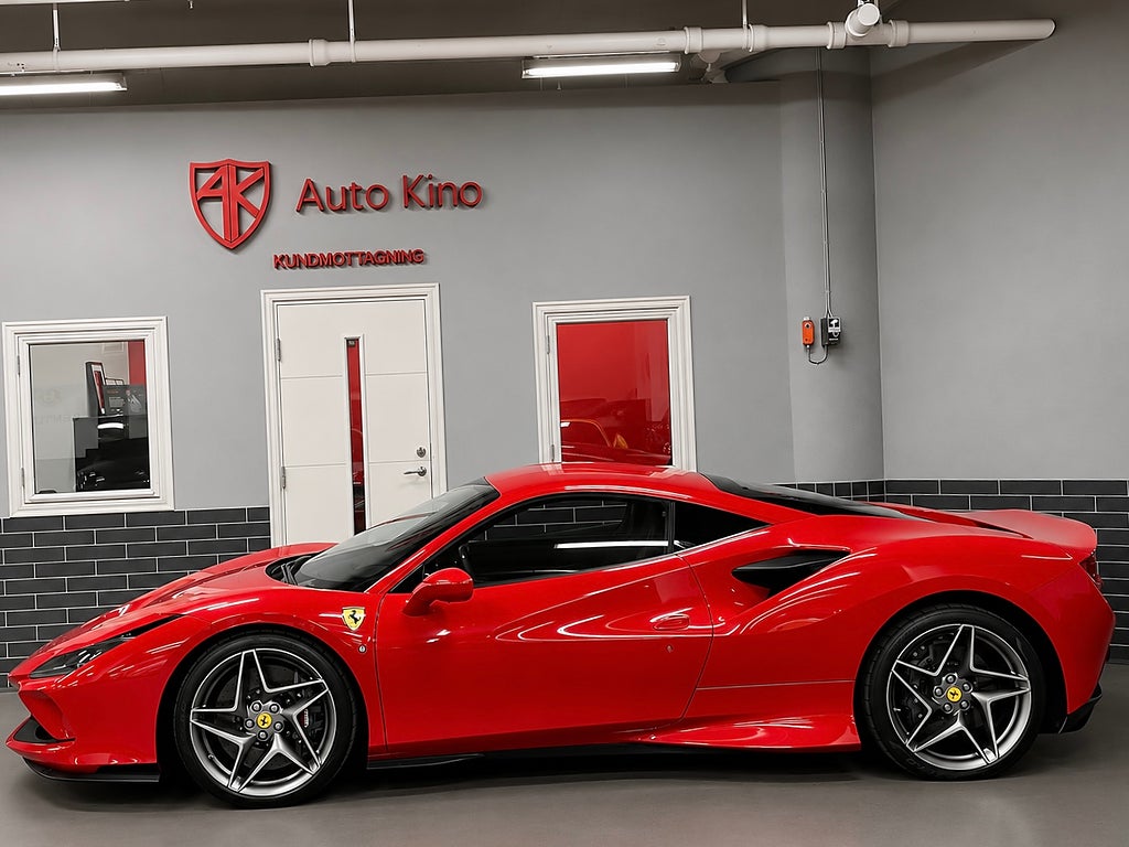 Ferrari F8 Tributo 2020 - miniatyr 2