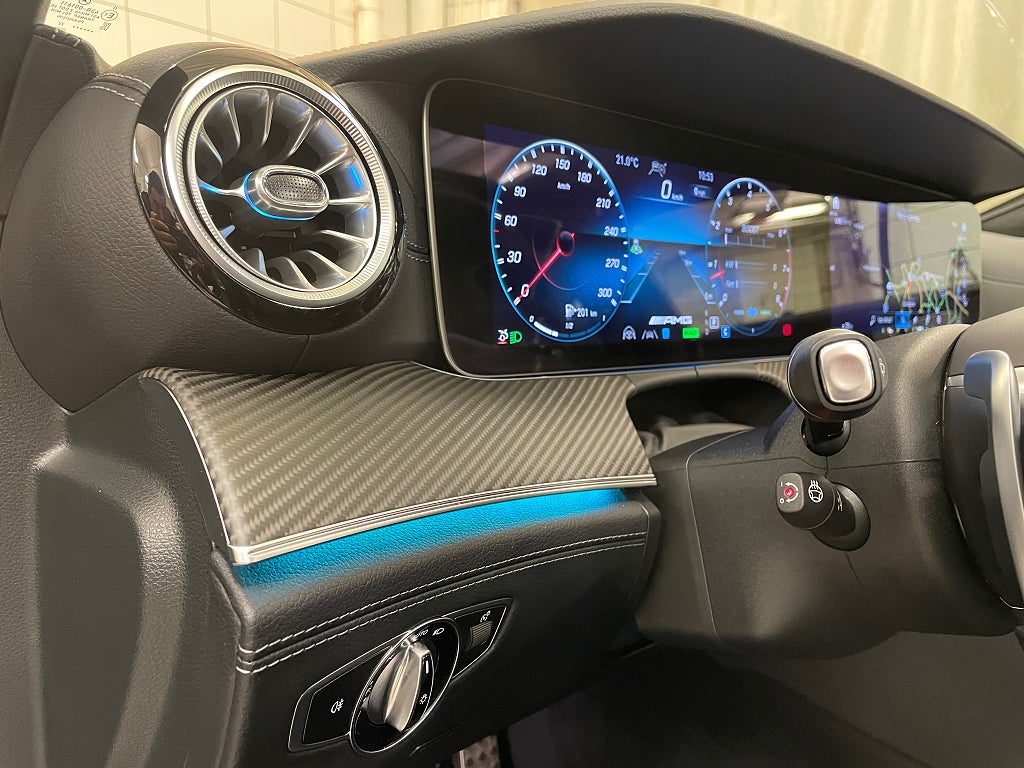 Mercedes-Benz AMG GT 2022 - miniatyr 11