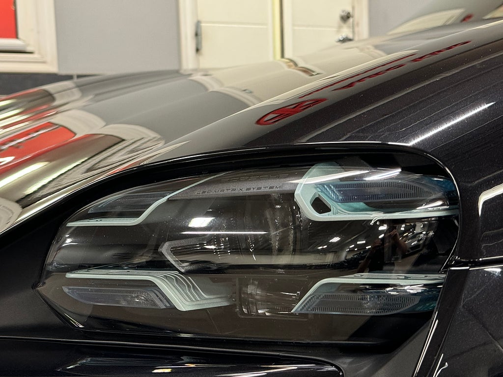 Porsche Taycan 2020 - miniatyr 19