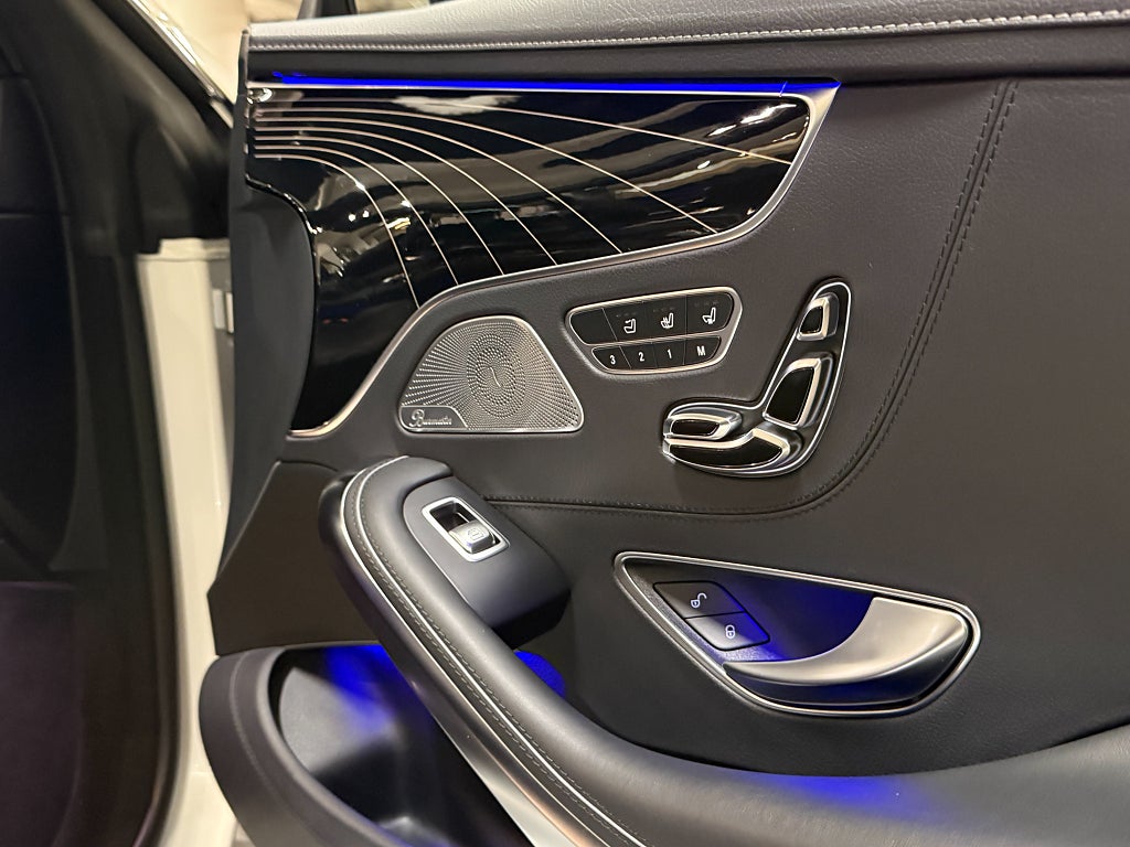 Mercedes-Benz S63 2016 - miniatyr 17
