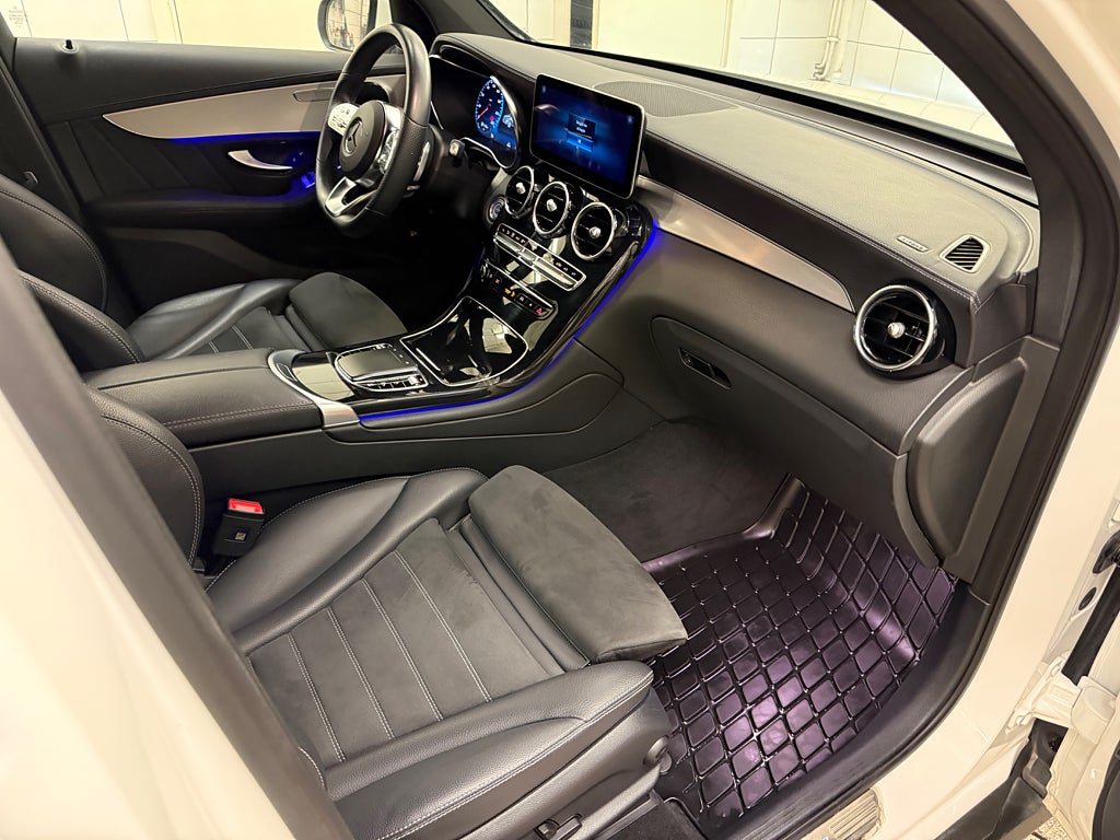 Mercedes-Benz GLC 2023 - miniatyr 9