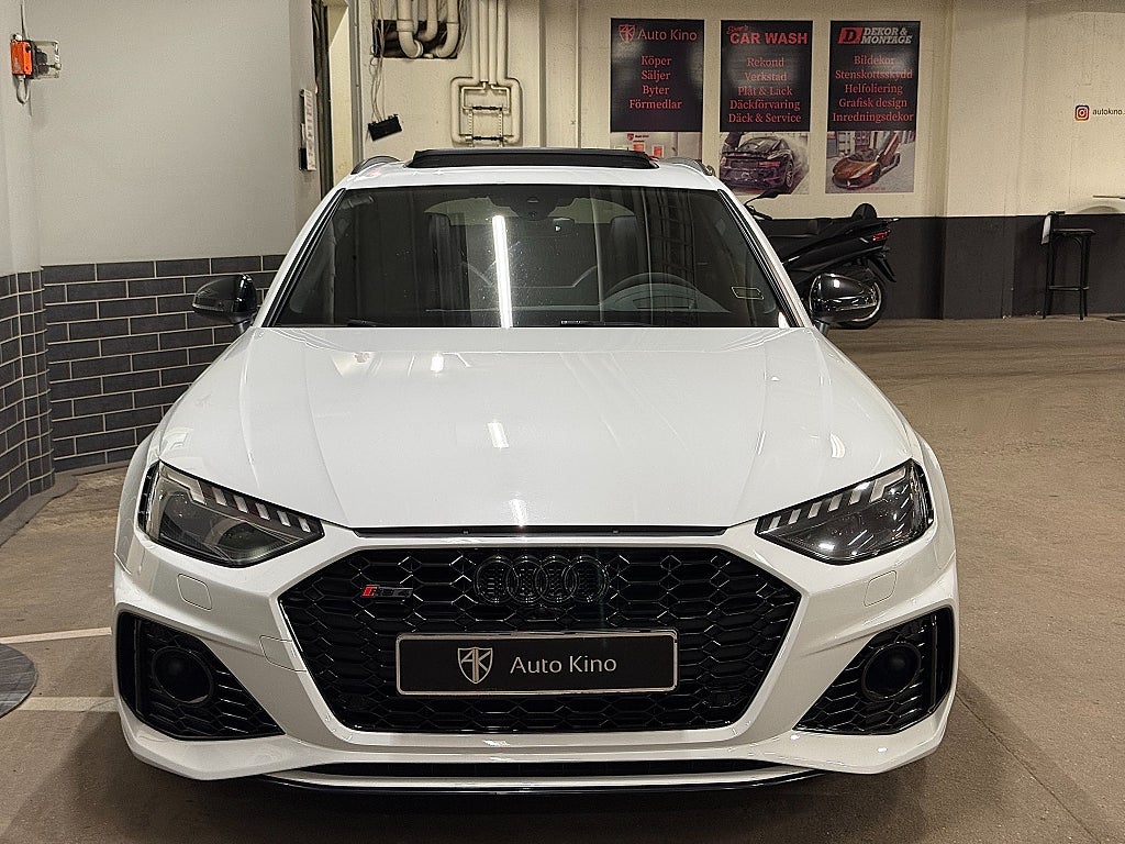 Audi RS4 2020 - miniatyr 4
