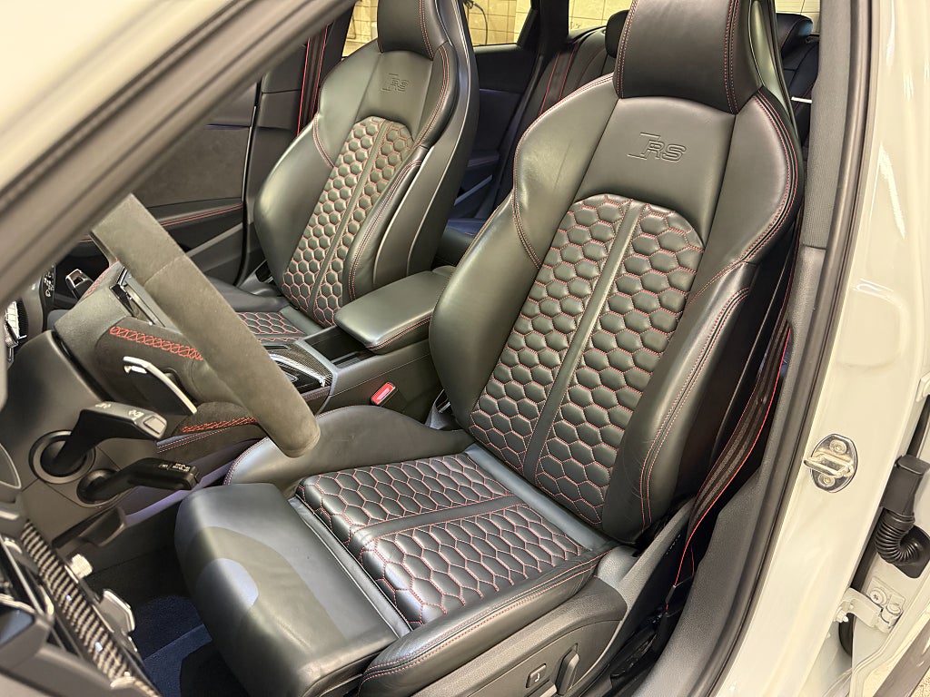 Audi RS4 2020 - miniatyr 10