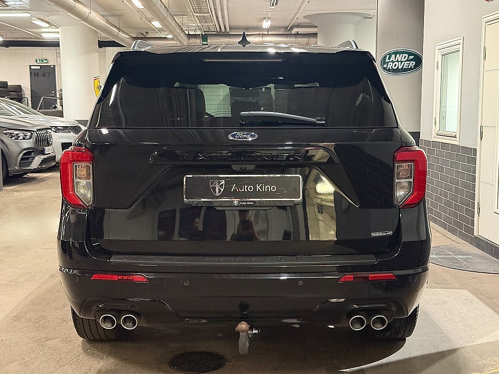 Ford Explorer 2021 - miniatyr 4