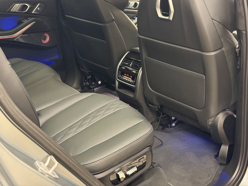 BMW X7 2024 - miniatyr 11
