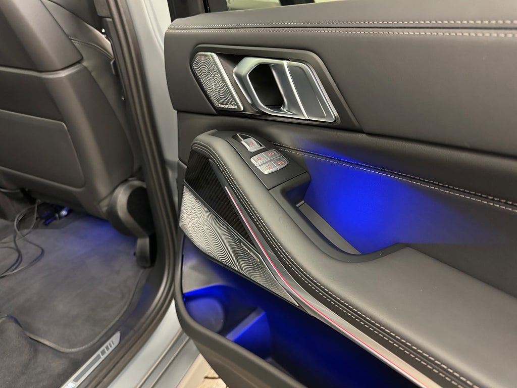 BMW X7 2024 - miniatyr 12