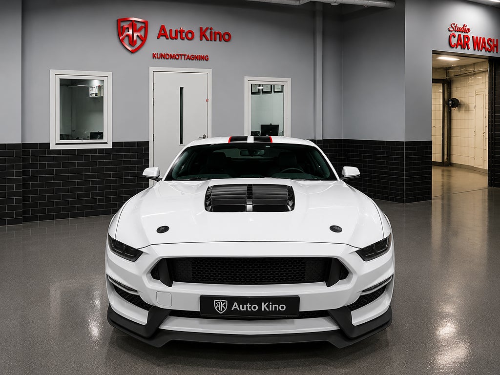 Ford Mustang 2017 - miniatyr 3