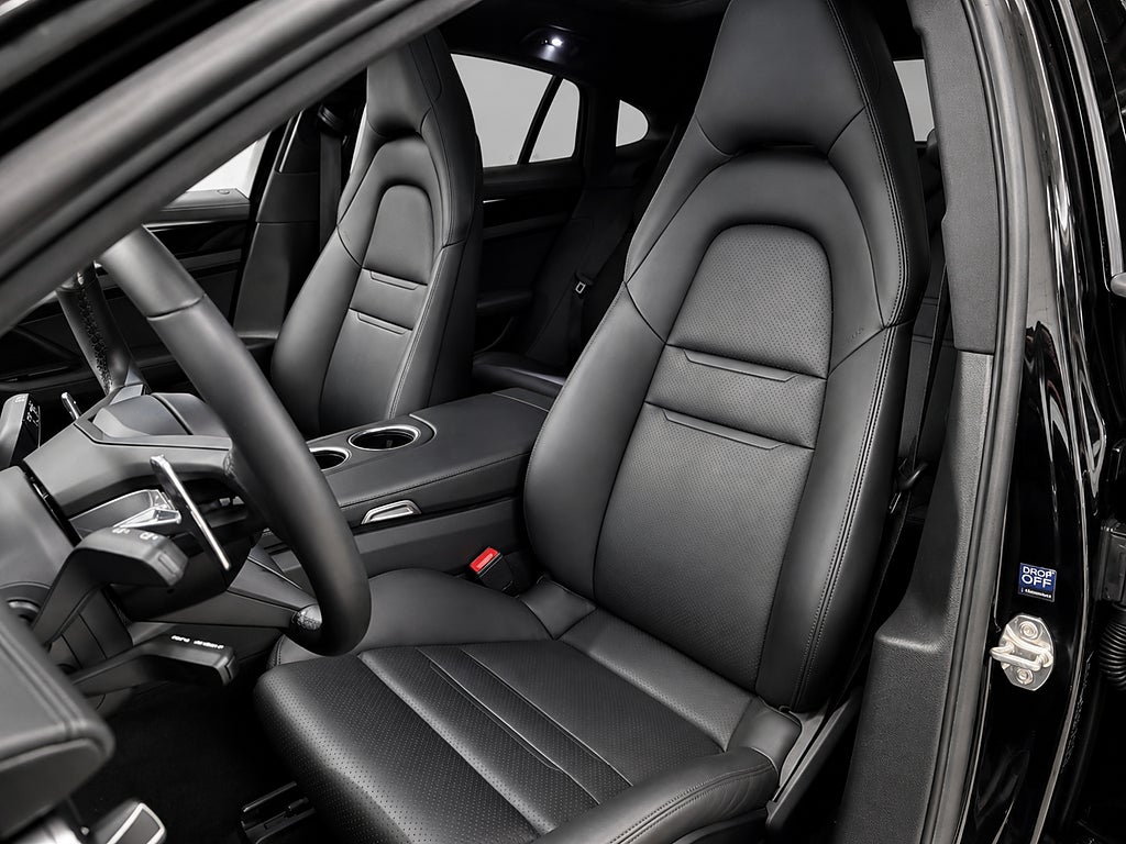 Porsche Panamera 2021 - miniatyr 9
