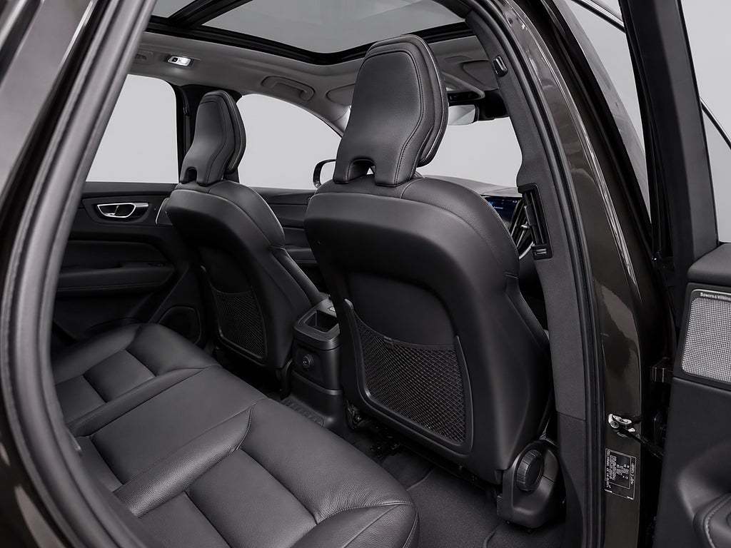 Volvo XC60 2021 - miniatyr 11