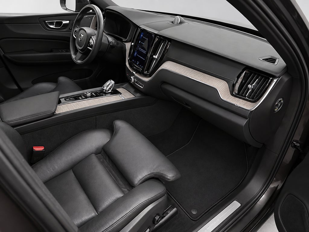 Volvo XC60 2021 - miniatyr 12