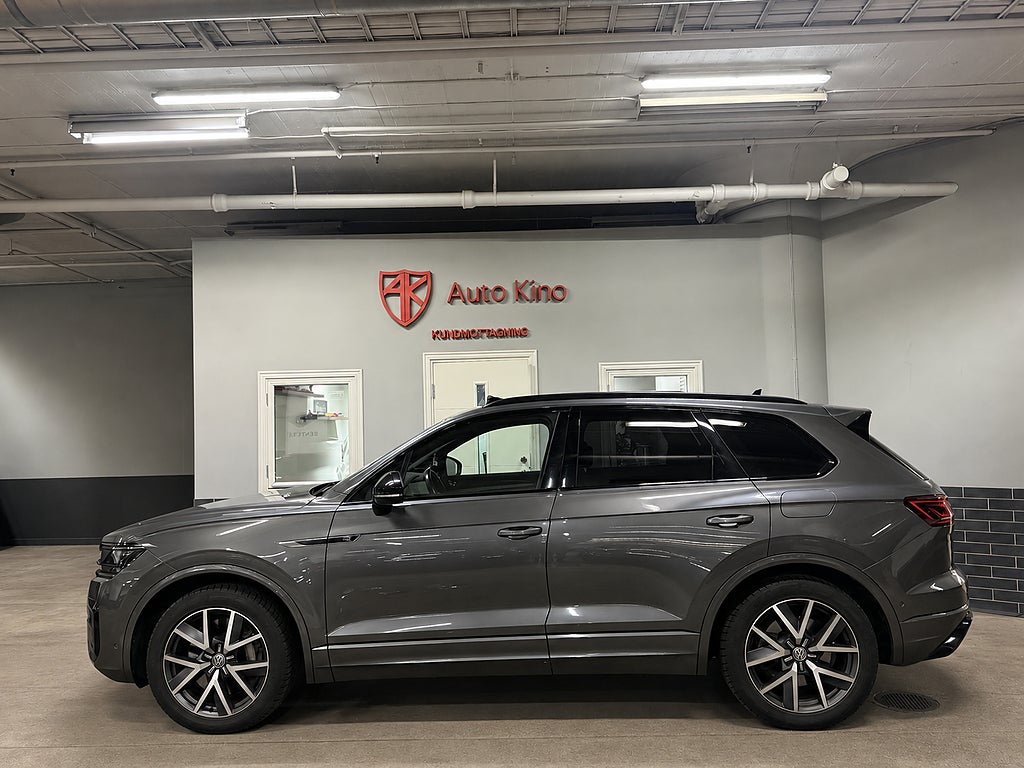 Volkswagen Touareg 2021 - miniatyr 2