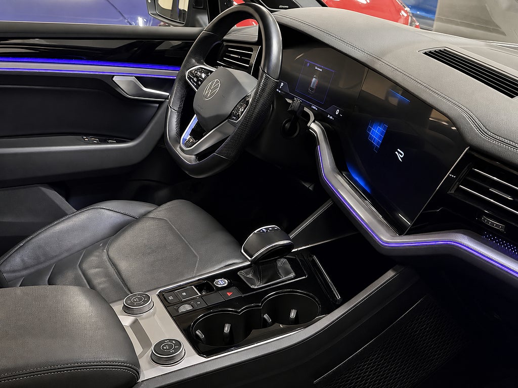 Volkswagen Touareg 2021 - miniatyr 10